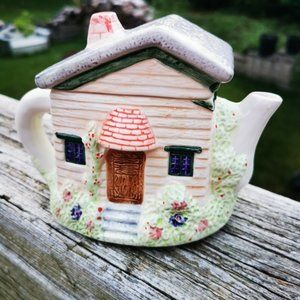 Decorative Ceramic Cottage House Tea Pot